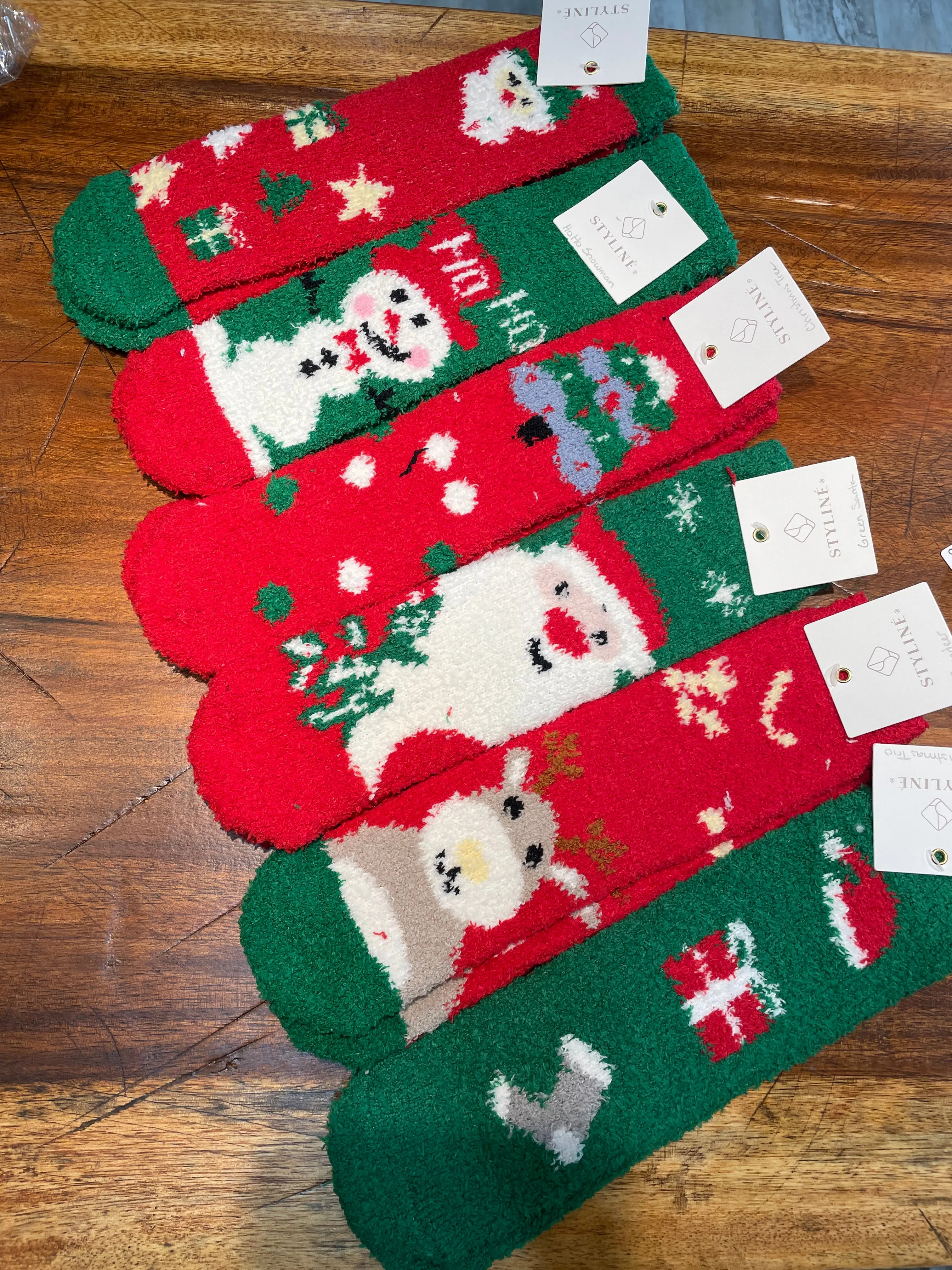 Ultra Soft Chenille Socks in Green Santa